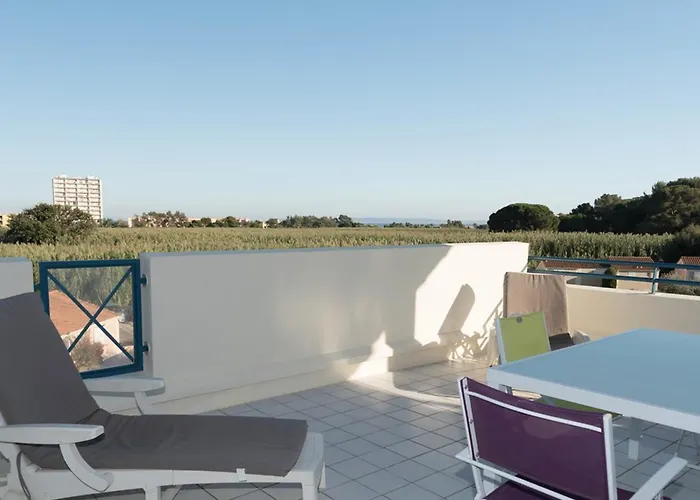 Apartment Deux Pieces Au Lavandou Avec Terrasse Spacieuse Et Parking - Fr-1-803-21